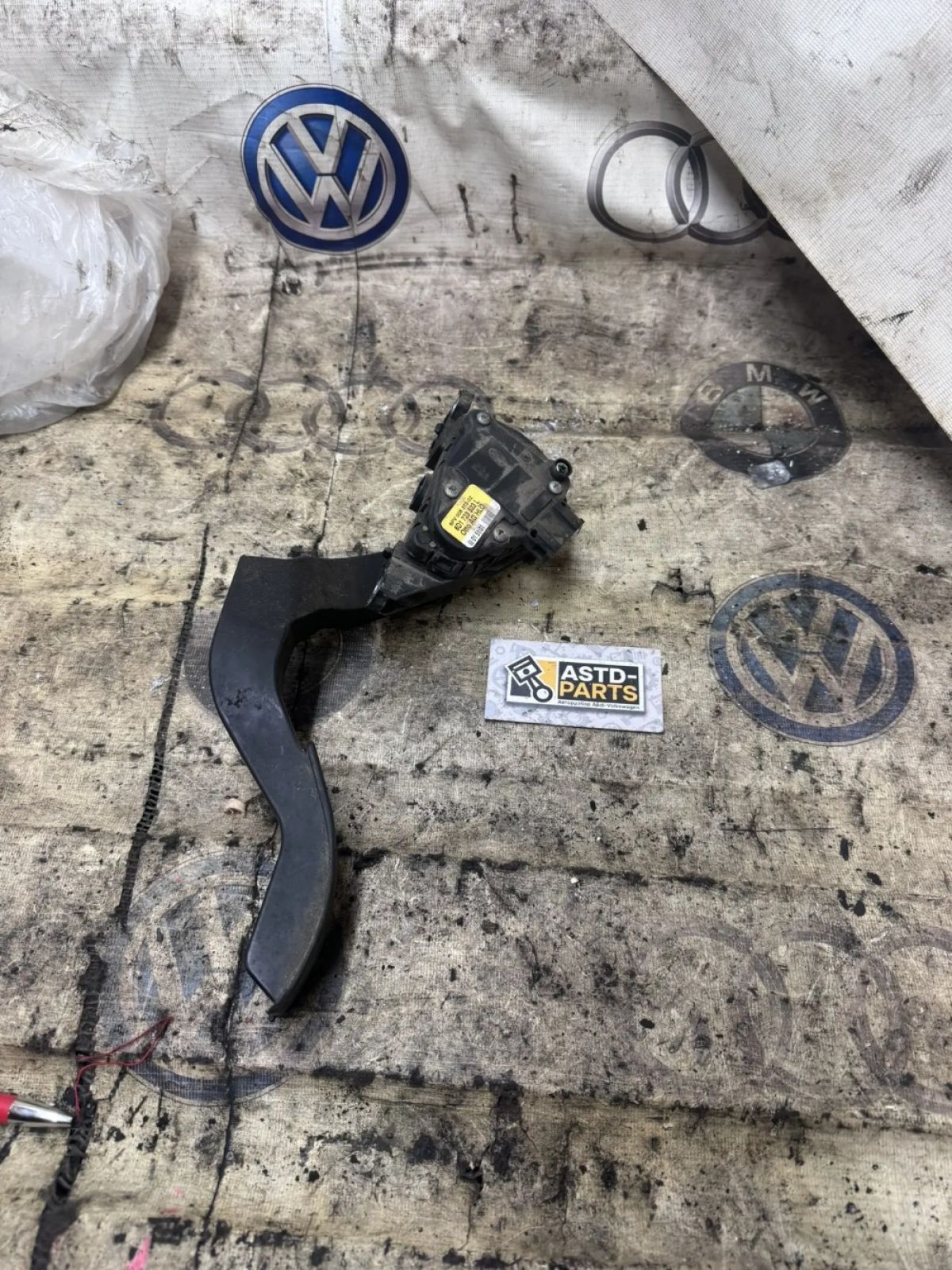 Педаль газа Volkswagen Passat B5+, 1600 рублей, Малые Вязёмы