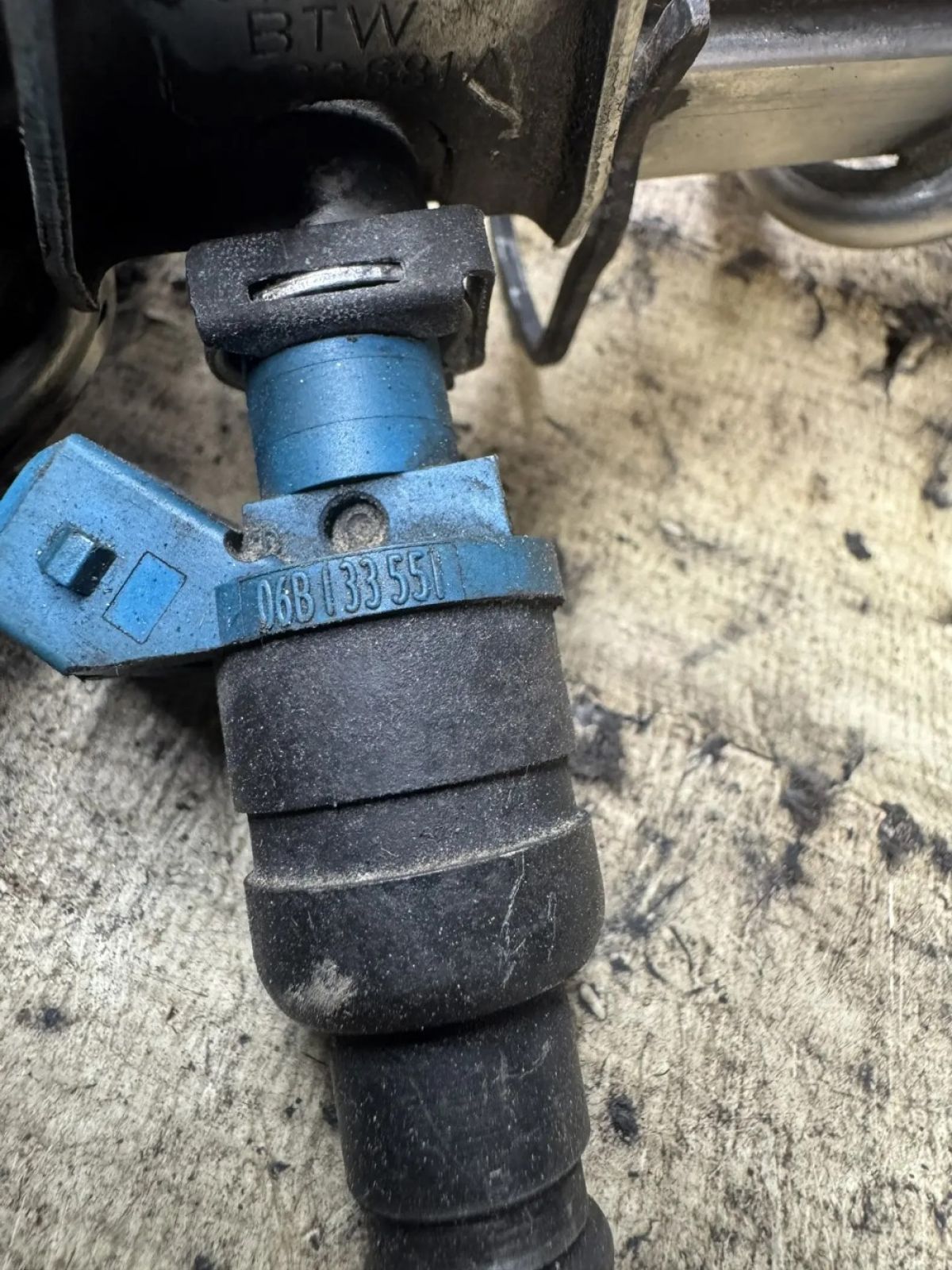 Форсунка топливная 06B133551 AUDI AHL, 2700 рублей, Малые Вязёмы