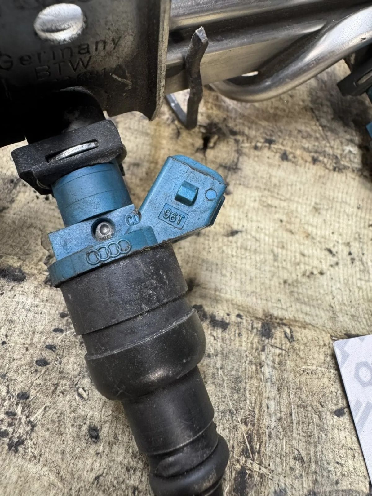 Форсунка топливная 06B133551 AUDI AHL, 2700 рублей, Малые Вязёмы