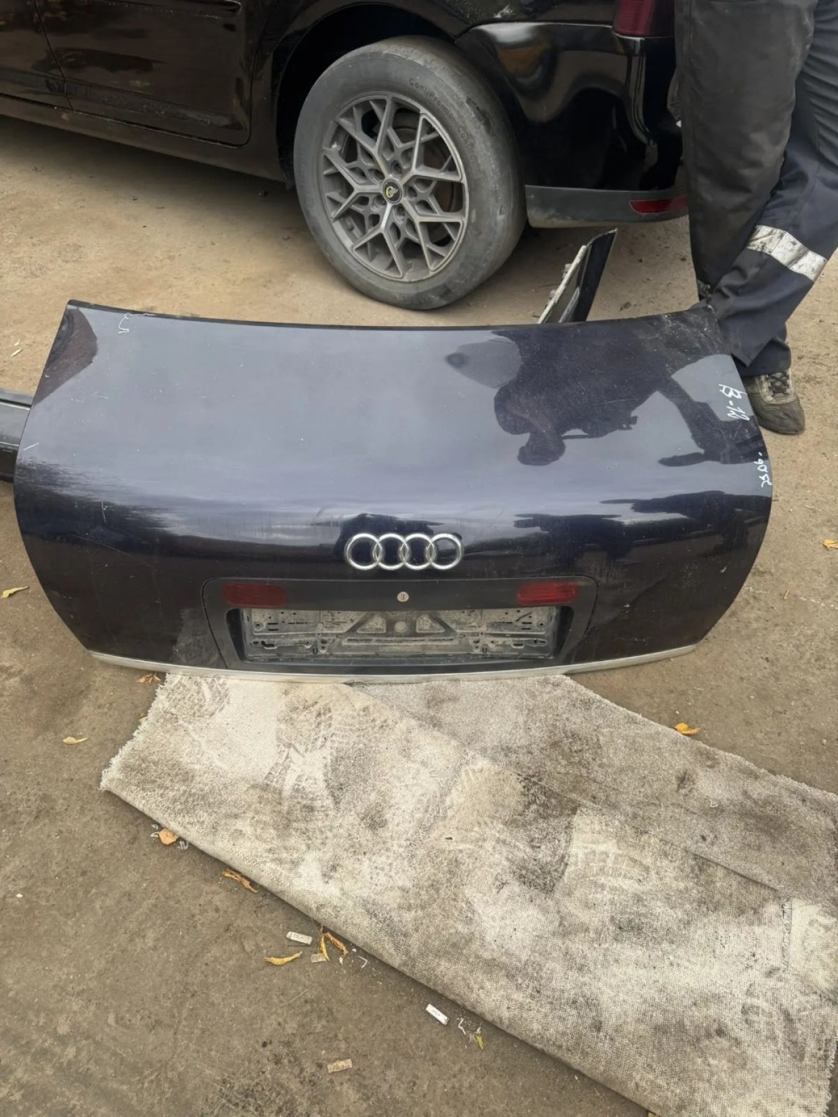 Крышка багажника Audi A6 C5 рестайлинг, 12600 рублей, Малые Вязёмы